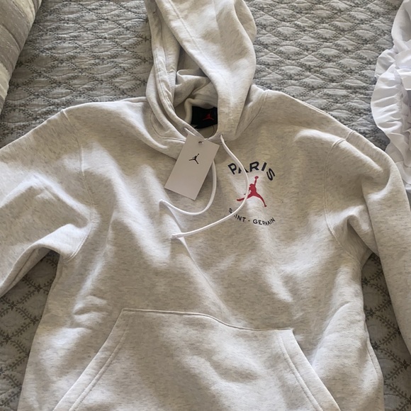 Gray Jordan Hoodie - Picture 12 of 13
